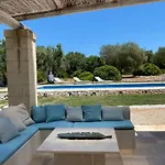 Idyllischer Trullo Mit Pool * Carovigno
