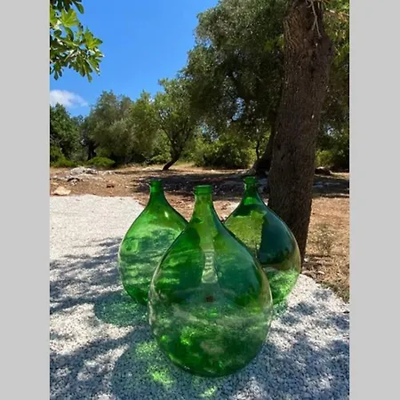 Idyllischer Trullo Mit Pool Вилла