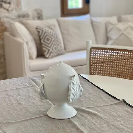 Idyllischer Trullo Mit Pool Каровиньо