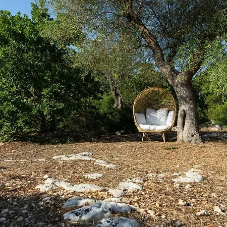 Vila Idyllischer Trullo Mit Pool *